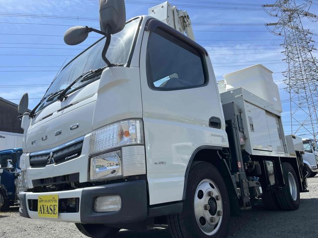 Japanese used car Ref# 1598401 MITSUBISHI / CANTER