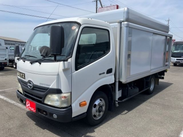 Japanese used car Ref# 1598639 HINO / DUTRO