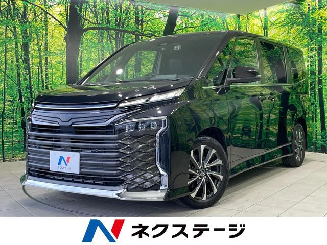 TOYOTA / VOXY HYBRID