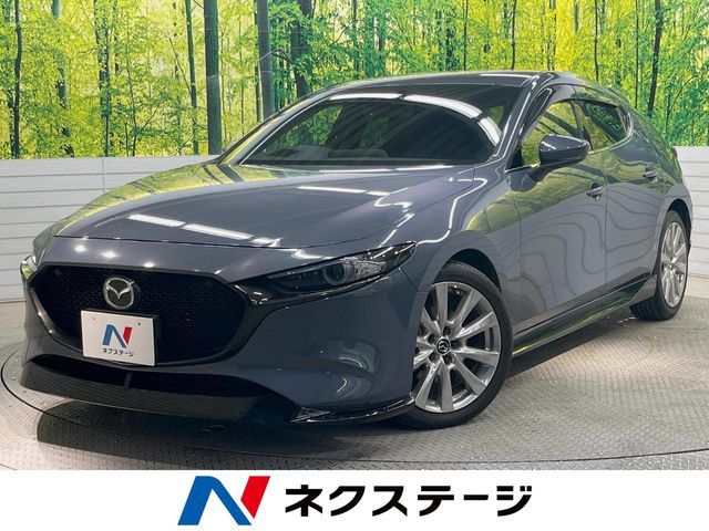 Japanese used car Ref# 1599485 MAZDA / MAZDA3 FASTBACK