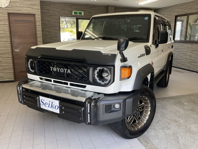 TOYOTA / LANDCRUISER 70