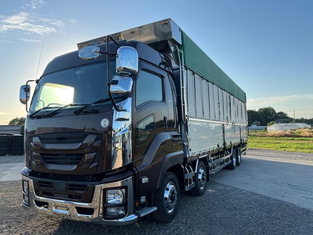 ISUZU / GIGA