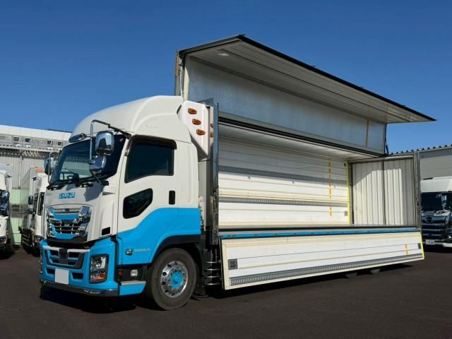 ISUZU / GIGA
