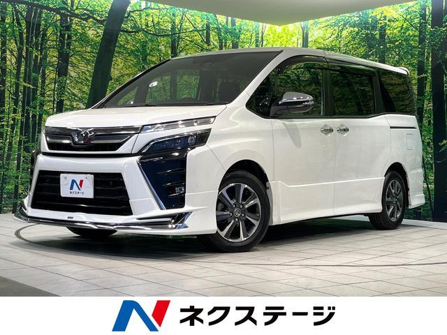 TOYOTA / VOXY