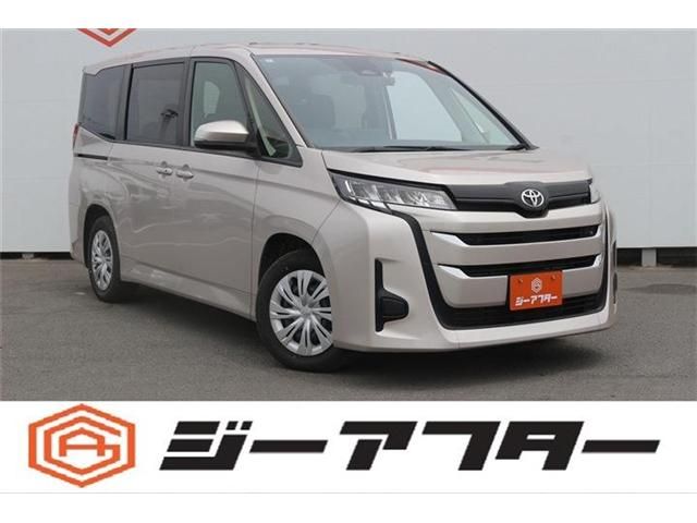 TOYOTA / NOAH