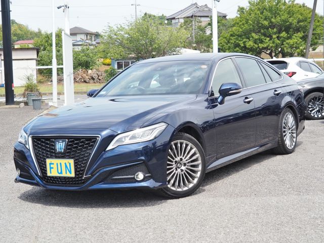 Japanese used car Ref# 1600704 TOYOTA / CROWN sedan hybrid