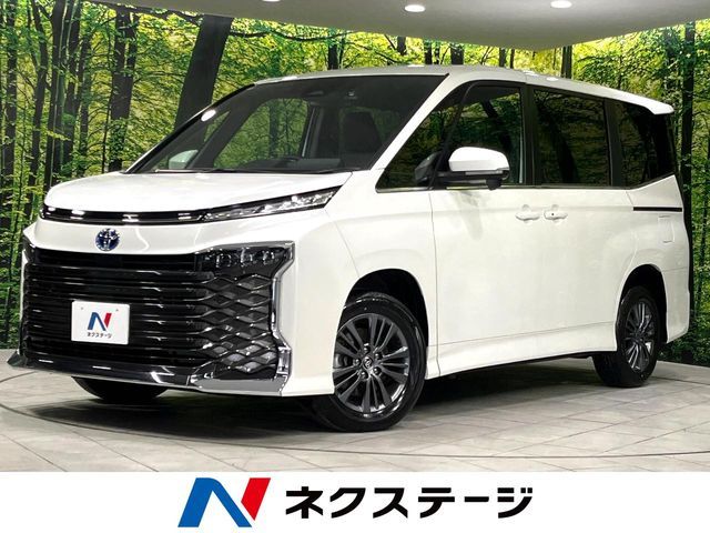 TOYOTA / VOXY HYBRID 4WD