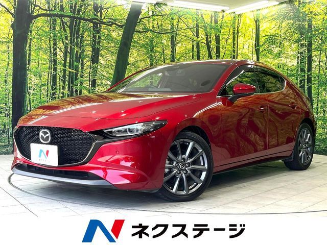 Japanese used car Ref# 1600764 MAZDA / MAZDA3 FASTBACK