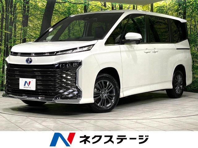 TOYOTA / VOXY HYBRID 4WD