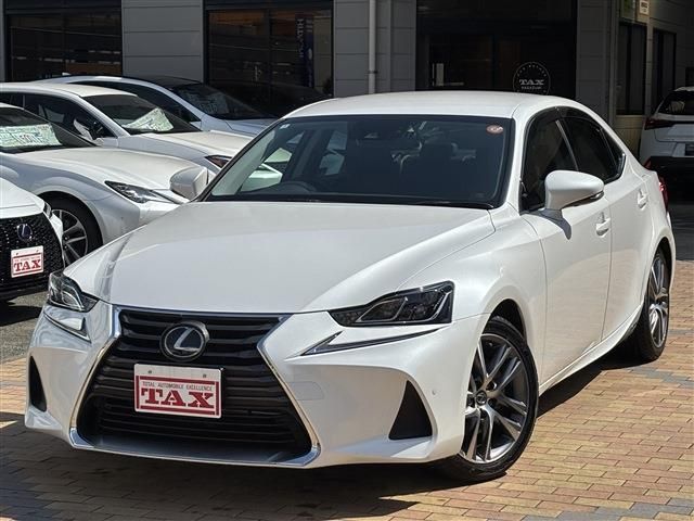 Japanese used car Ref# 1600808 TOYOTA / LEXUS IS300h