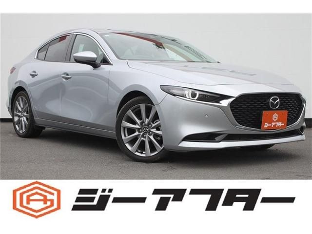 Japanese used car Ref# 1600819 MAZDA / MAZDA3 SEDAN