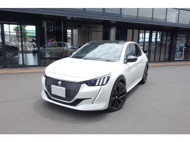 Japanese used car Ref# 1600833 PEUGEOT / PEUGEOT 208