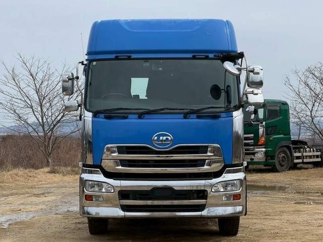 Japanese used car Ref# 1601282 NISSAN DIESEL / Quon