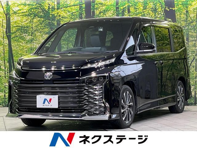 TOYOTA / VOXY