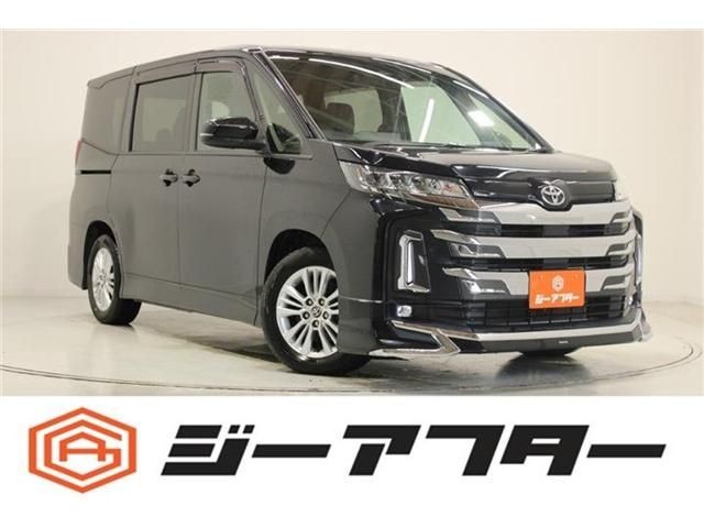 TOYOTA / NOAH