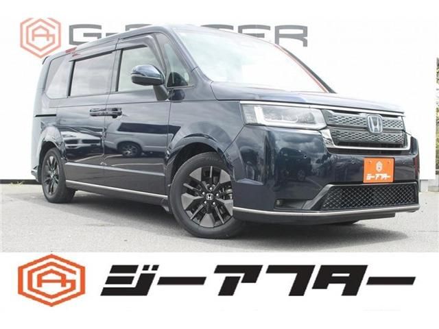 HONDA / STEPWAGON e:HEV SPADA