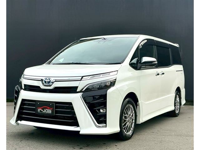 Japanese used car Ref# 1601999 TOYOTA / VOXY HYBRID