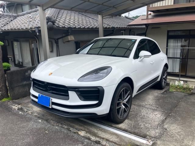 PORSCHE / PORSCHE Macan