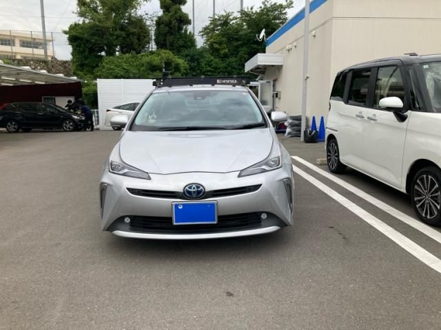Japanese used car Ref# 1602129 TOYOTA / PRIUS 4WD