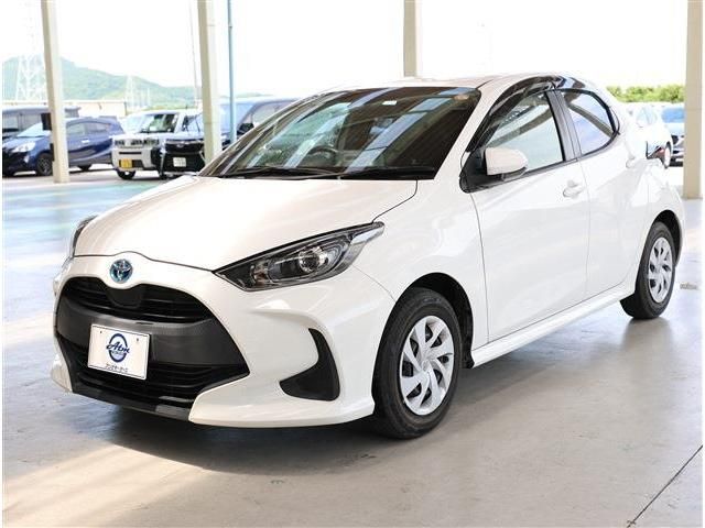 Japanese used car Ref# 1602296 TOYOTA / YARIS HYBRID