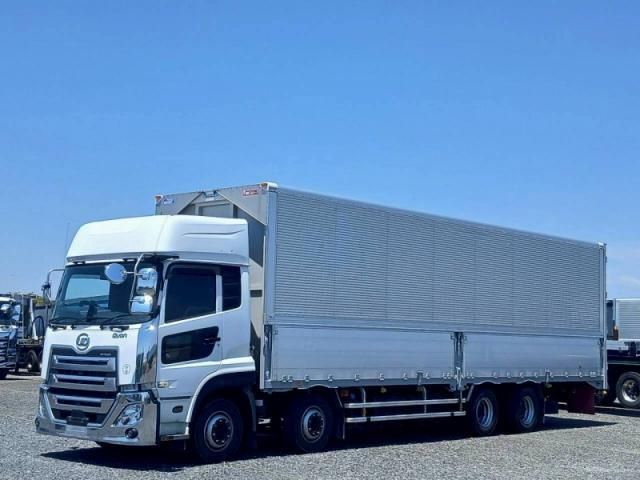 Japanese used car Ref# 1602338 NISSAN DIESEL / Quon