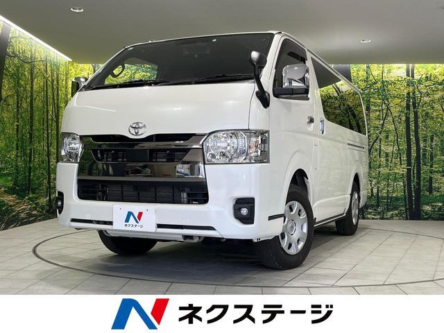 TOYOTA / HIACE van 4WD