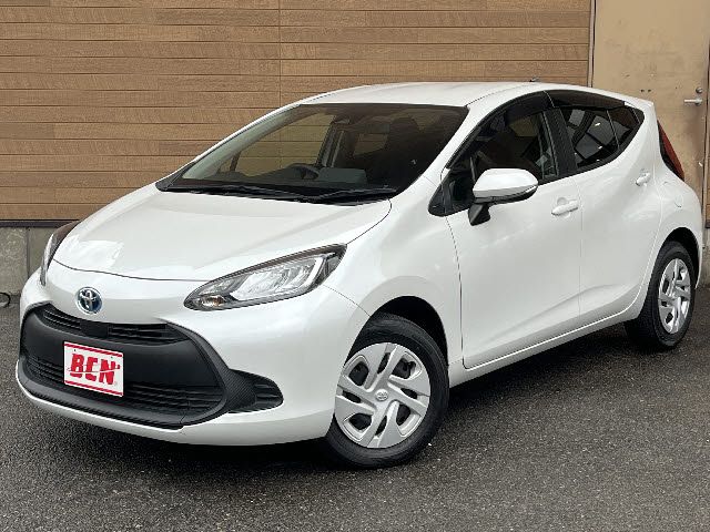 Japanese used car Ref# 1602453 TOYOTA / AQUA