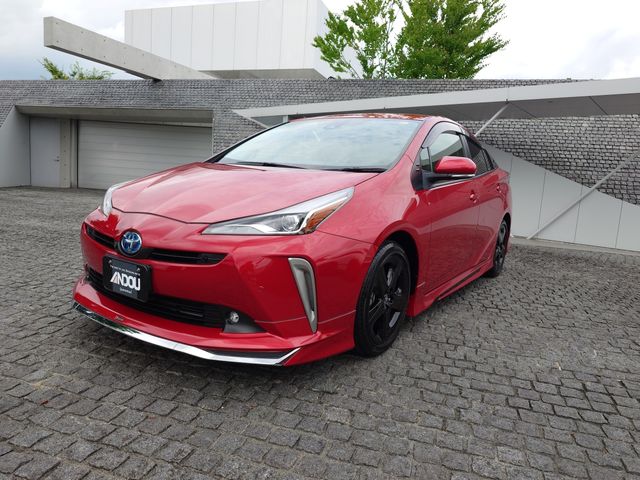TOYOTA / PRIUS