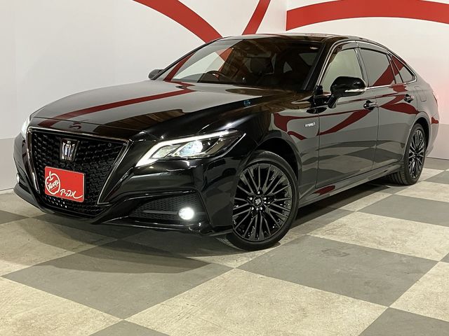 Japanese used car Ref# 1602573 TOYOTA / CROWN sedan hybrid 4WD