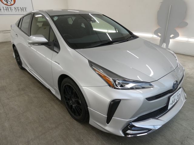 Japanese used car Ref# 1602988 TOYOTA / PRIUS