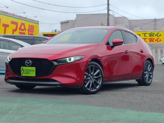 Japanese used car Ref# 1603035 MAZDA / MAZDA3 FASTBACK