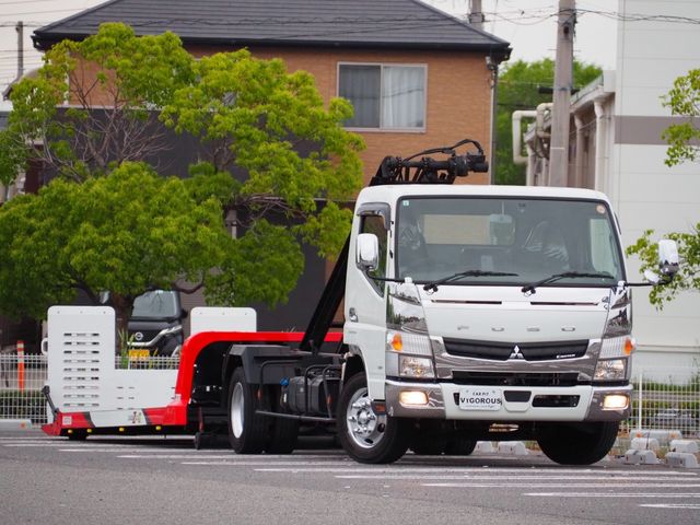 MITSUBISHI / CANTER