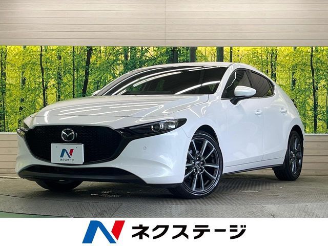 Japanese used car Ref# 1603890 MAZDA / MAZDA3 FASTBACK