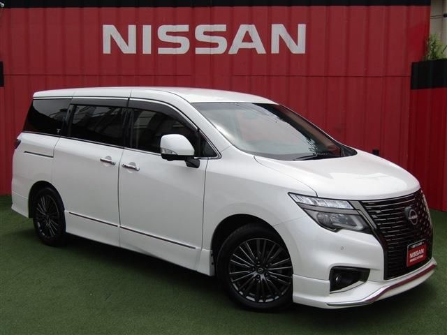 Japanese used car Ref# 1603988 NISSAN / ELGRAND
