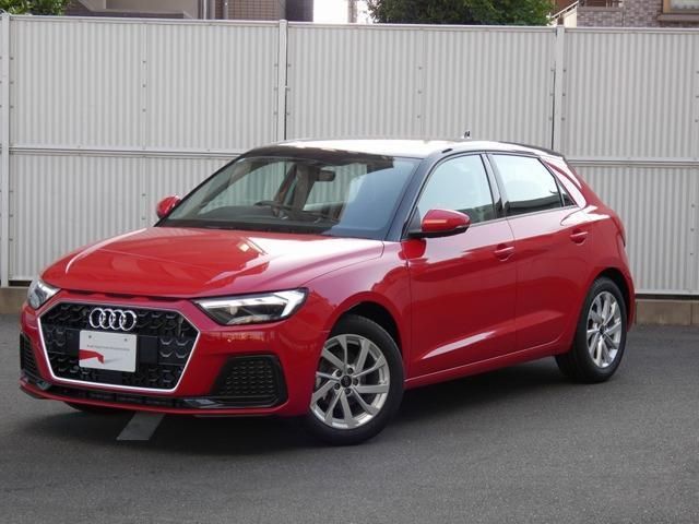 Japanese used car Ref# 1604195 AUDI / AUDI A1 SPORTBACK
