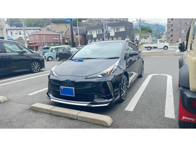 Japanese used car Ref# 1604234 TOYOTA / PRIUS 4WD
