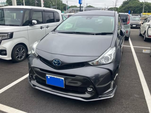Japanese used car Ref# 1604258 TOYOTA / PRIUS Alpha