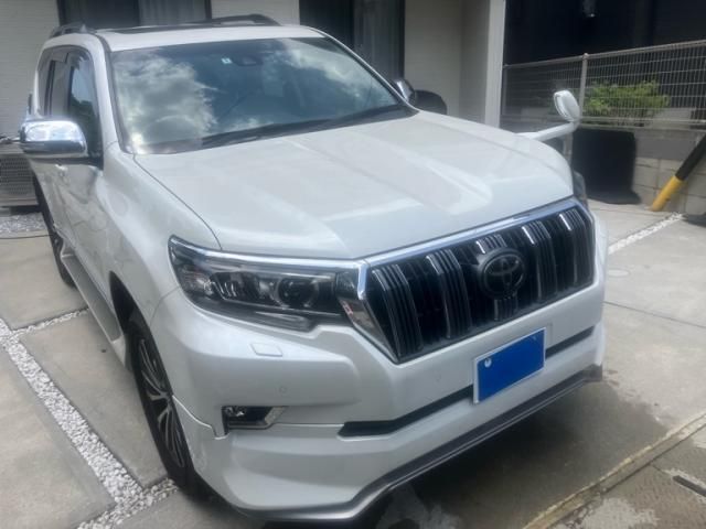 Japanese used car Ref# 1604263 TOYOTA / LANDCRUISER PRADO