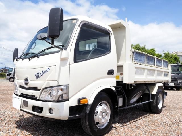 Japanese used car Ref# 1604324 HINO / DUTRO