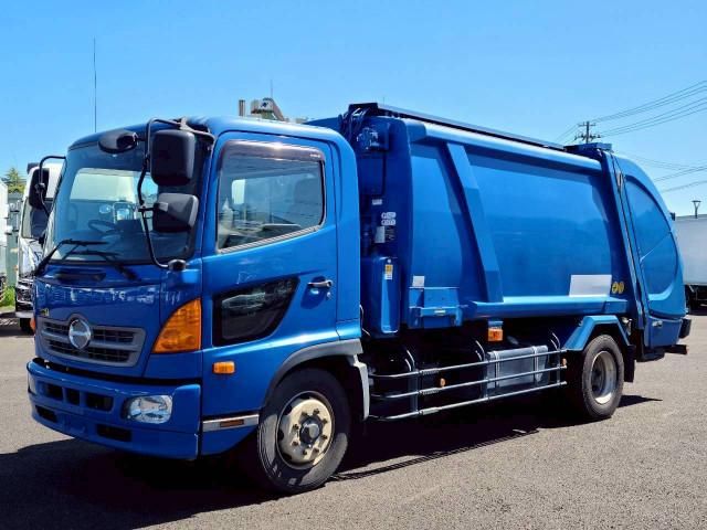 Japanese used car Ref# 1604389 HINO / RANGER