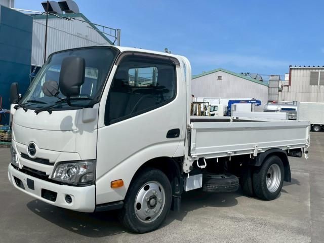 Japanese used car Ref# 1604396 HINO / DUTRO