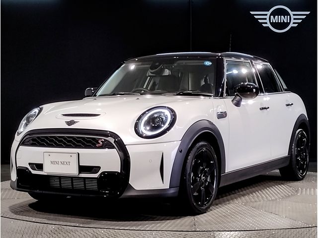 Japanese used car Ref# 1604590 BMW / MINI COOPER SD 5DOOR