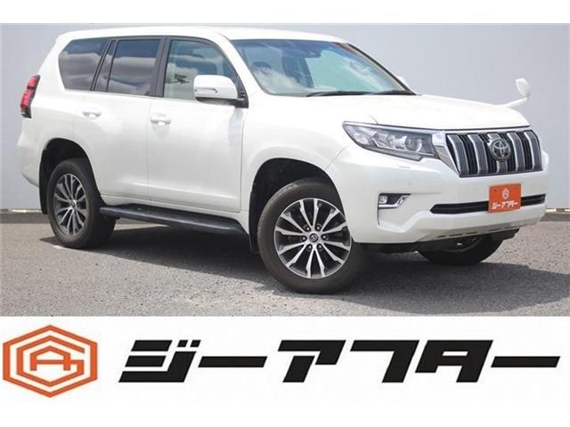 Japanese used car Ref# 1604687 TOYOTA / LANDCRUISER PRADO