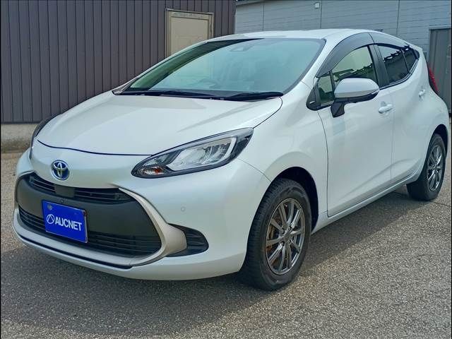 Japanese used car Ref# 1604745 TOYOTA / AQUA