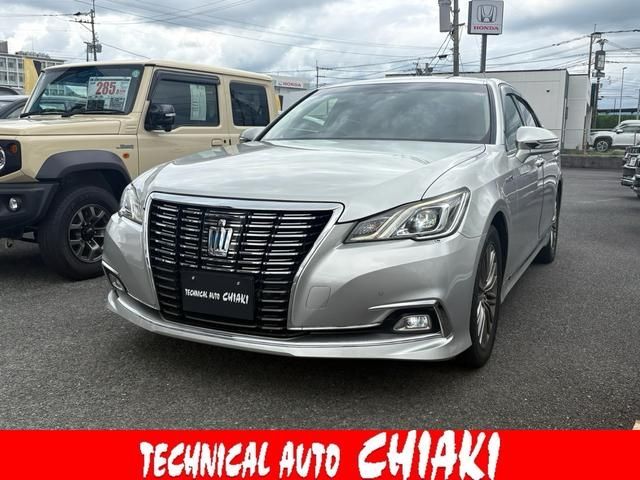 Japanese used car Ref# 1604778 TOYOTA / CROWN sedan hybrid