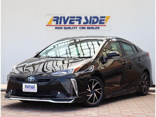 Japanese used car Ref# 1604998 TOYOTA / PRIUS