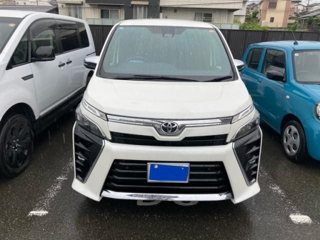 Japanese used car Ref# 1605051 TOYOTA / VOXY