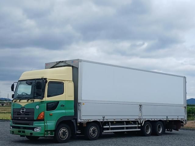 Japanese used car Ref# 1605126 HINO / PROFIA