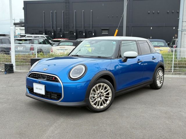 Japanese used car Ref# 1605151 BMW / MINI COOPER 5DOOR