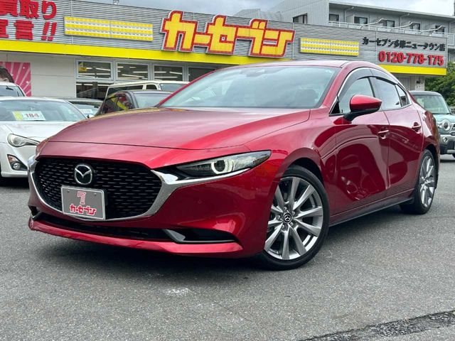 Japanese used car Ref# 1605268 MAZDA / MAZDA3 SEDAN